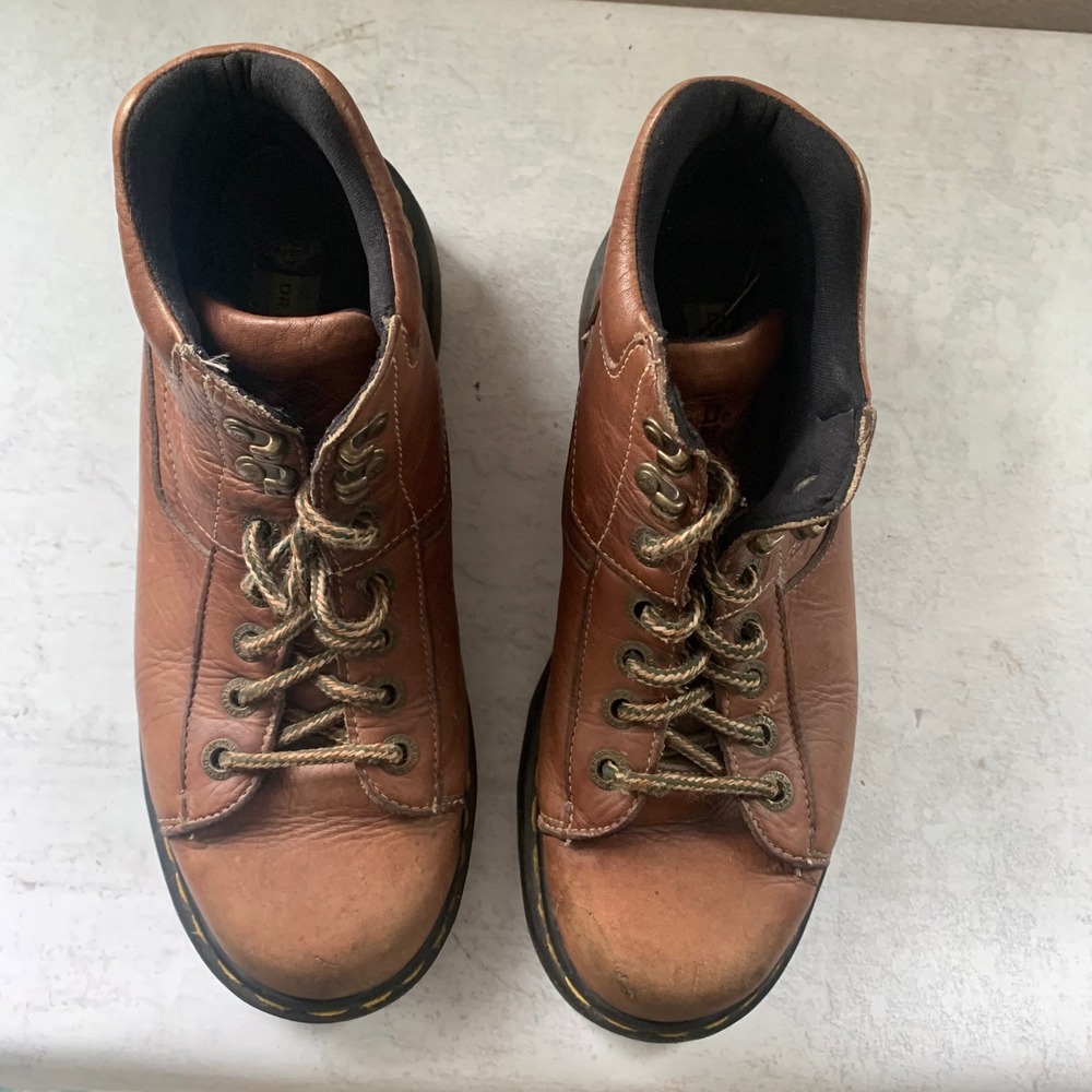 Dr Martens Brown Leather Work Boots Mens 8 Womens 9 Lace Up AirWair Ankle Boots - Picture 7 of 11